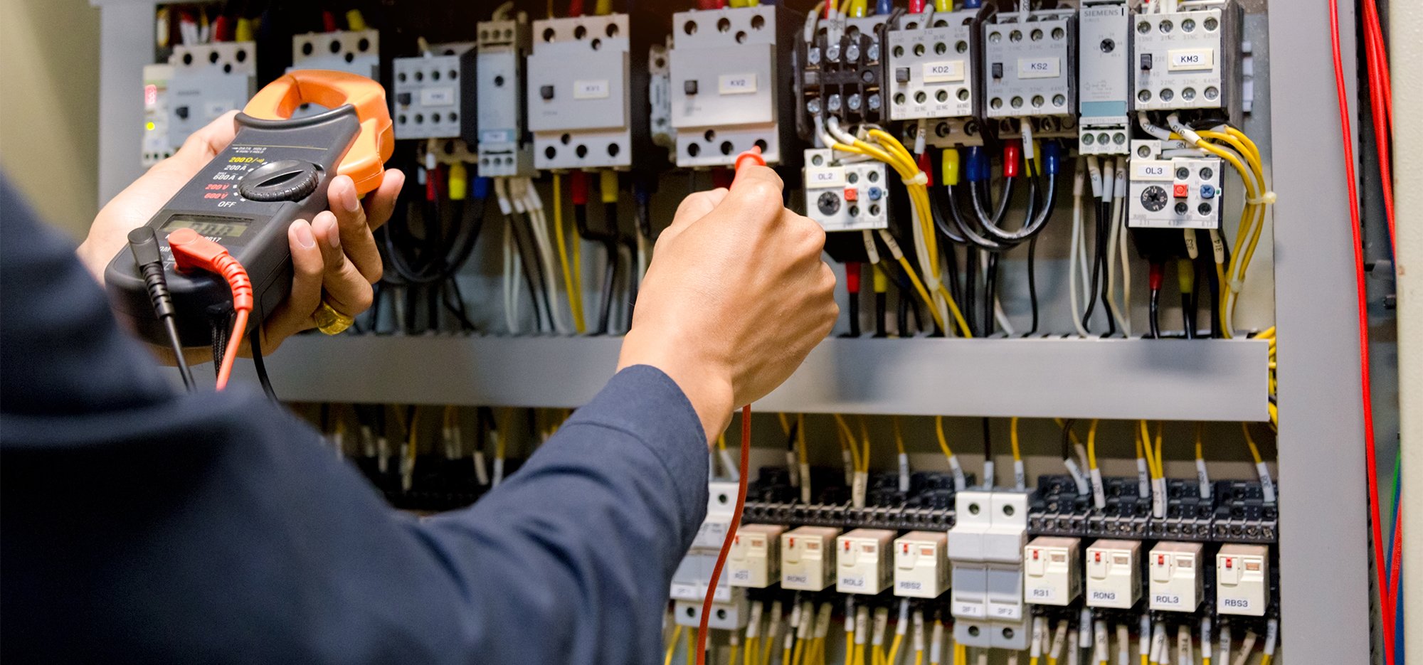 Electrician in working in Central New York